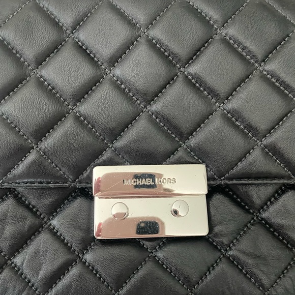 Michael Kors Bag - Picture 5 of 16